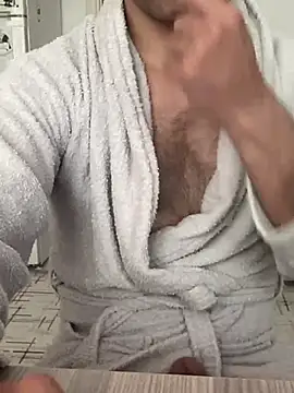 comings33 online show from April 8, 1:09 pm