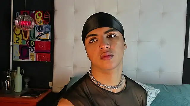 Andyy07  online show from January 19, 3:42 am