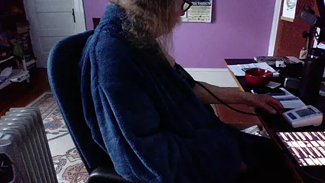 LickYourYoni online show from May 9, 1:34 pm