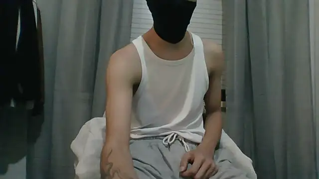 Lux Masked online show from March 21, 1:04 pm