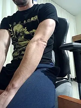 Alexbigass05 online show from January 9, 12:16 am