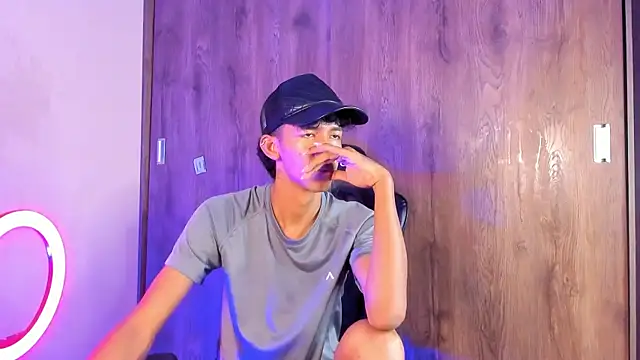 neitan miller  online show from April 2, 8:33 am