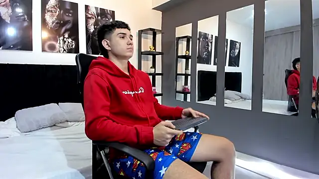 Alejo Grey online show from January 19, 1:02 pm