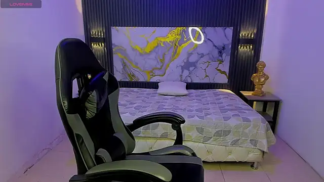 Dark Desiree18 online show from April 1, 1:41 pm