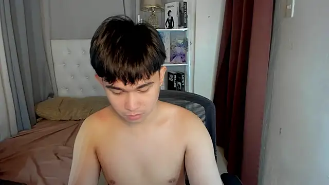 davincihugecock online show from February 19, 4:36 pm