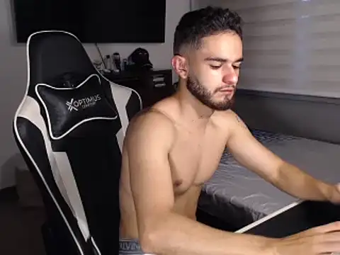 Massimo jiovano online show from January 17, 11:17 pm