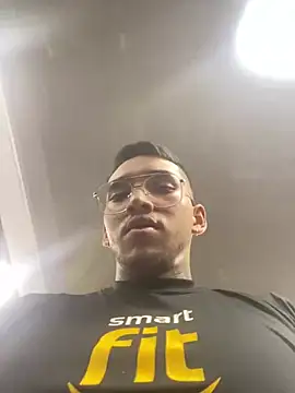 EvanVelvet online show from March 13, 6:25 pm