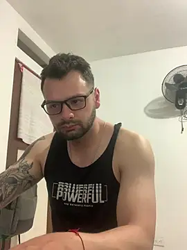 Baphomet212341 online show from May 2, 1:58 pm