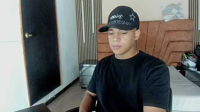 MATHY ROBERT online show from January 31, 7:56 pm