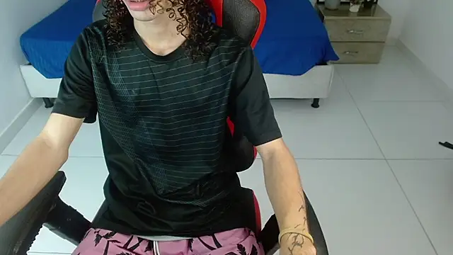 Axel fox77 online show from February 4, 11:33 pm