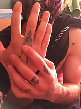 eyelessmage  online show from April 6, 2:07 pm