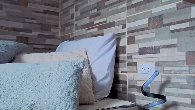 joelcallvil1 online show from March 24, 1:16 pm