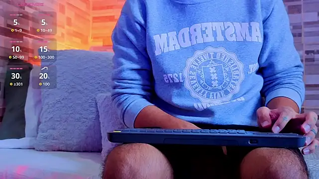 joelcallvil1 online show from March 25, 2:43 pm