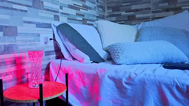 joelcallvil1 online show from April 1, 1:35 pm