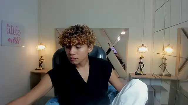 Anyelo Twink online show from March 13, 9:21 pm