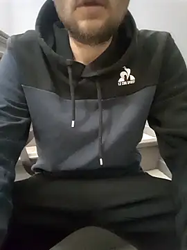 80julien online show from May 1, 3:25 pm