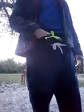 80julien online show from April 26, 7:21 pm