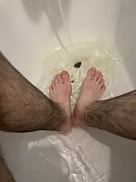 BrownBull0909 online show from April 29, 2:22 pm