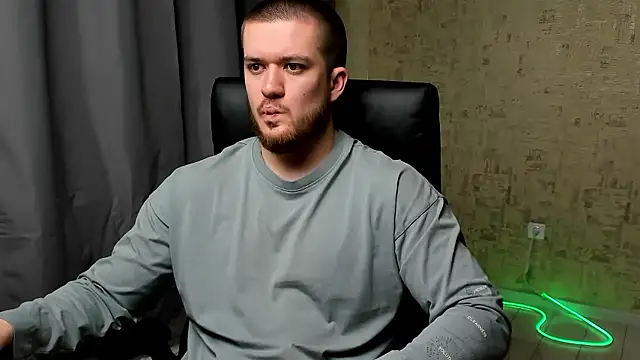 Well boy online show from January 12, 1:04 pm