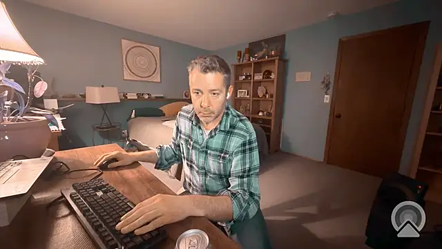 chrisw8140 online show from June 20, 5:56 am