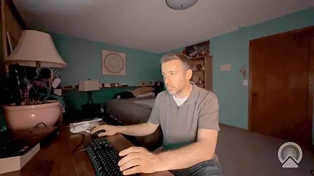 chrisw8140 online show from June 22, 3:01 am
