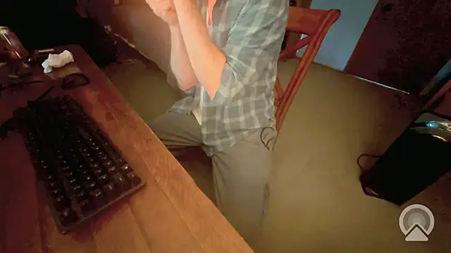 chrisw8140 online show from June 24, 3:59 pm