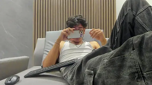 noahx valko online show from March 15, 5:59 am