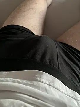 IkennY online show from February 26, 4:41 pm