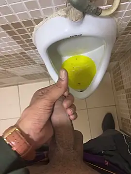 mumbaiboyformeet online show from February 4, 12:00 pm