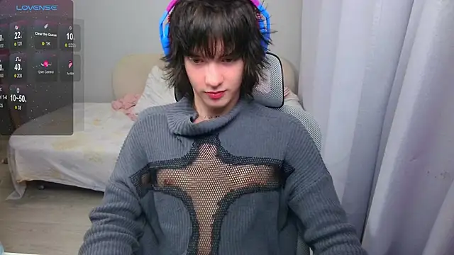 LeonBoykisser online show from May 11, 7:22 pm