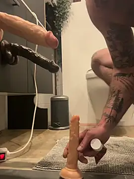 kinkydildoboy online show from February 22, 7:21 am