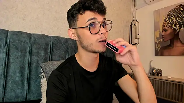 Alhan Twink online show from June 10, 5:31 am