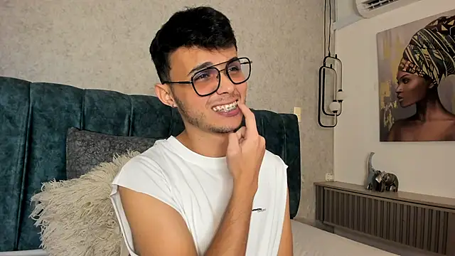 Alhan Twink online show from June 9, 5:20 am
