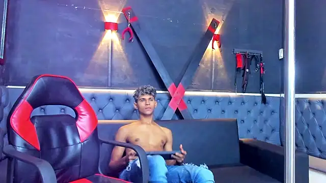 Axelgreyder online show from February 5, 11:28 am