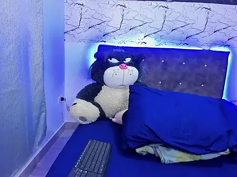 DLC76 online show from February 2, 7:55 pm