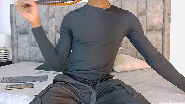 samirths boy  online show from April 28, 7:29 pm