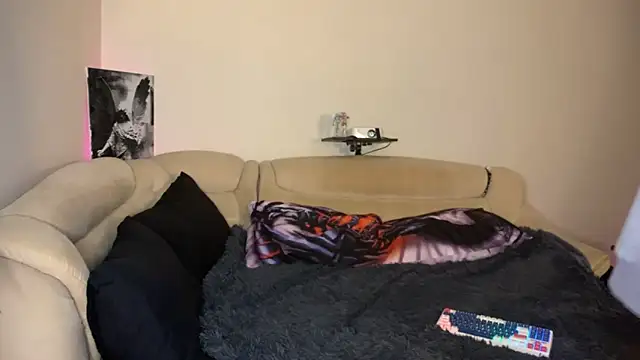 VanthonyV online show from January 18, 6:04 am