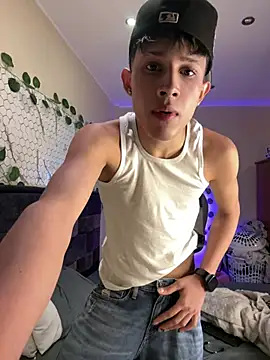 Adam hottie online show from March 17, 2:26 am