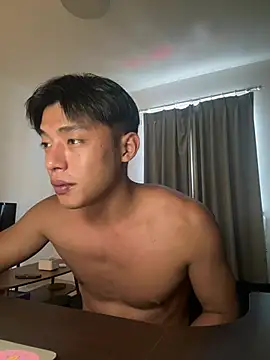 Yooo17 online show from June 11, 7:50 am