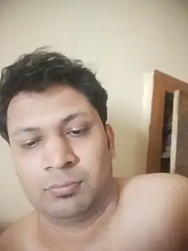 Pravin9562 online show from May 4, 9:44 am