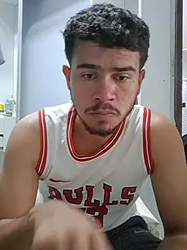 reipromiscuo01 online show from February 5, 6:37 pm