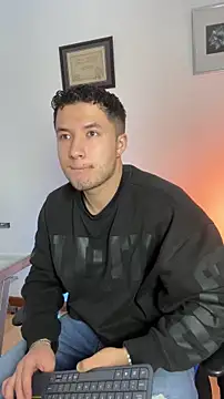 Alexander Connor online show from May 9, 12:17 pm