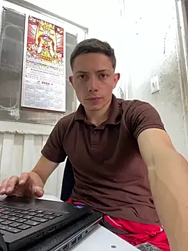 santiObrero online show from February 18, 4:15 pm