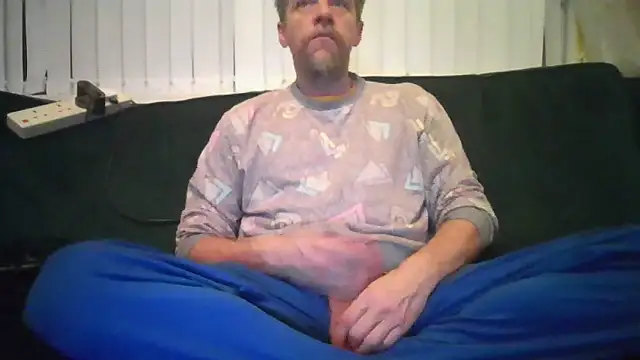 chiichii23 online show from January 16, 11:59 pm