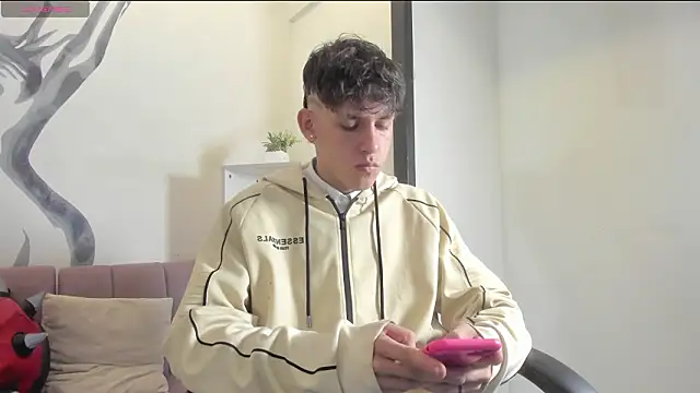 mikebenefleck 01 online show from February 1, 12:37 pm