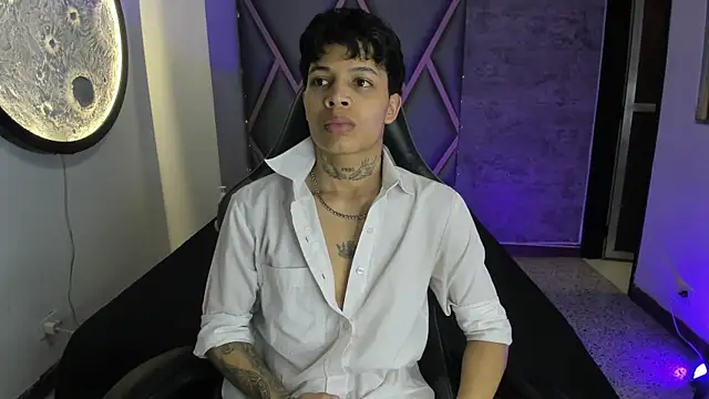 Dogan Renzo0 online show from April 1, 8:28 pm