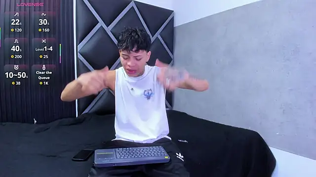 Dogan Renzo0 online show from March 16, 11:47 am