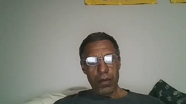 swimmer2496 online show from May 7, 2:44 am