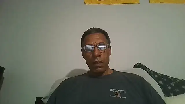 swimmer2496 online show from May 9, 1:17 am