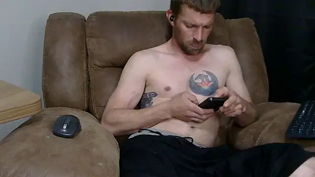 redheadlover828 online show from February 1, 8:29 pm